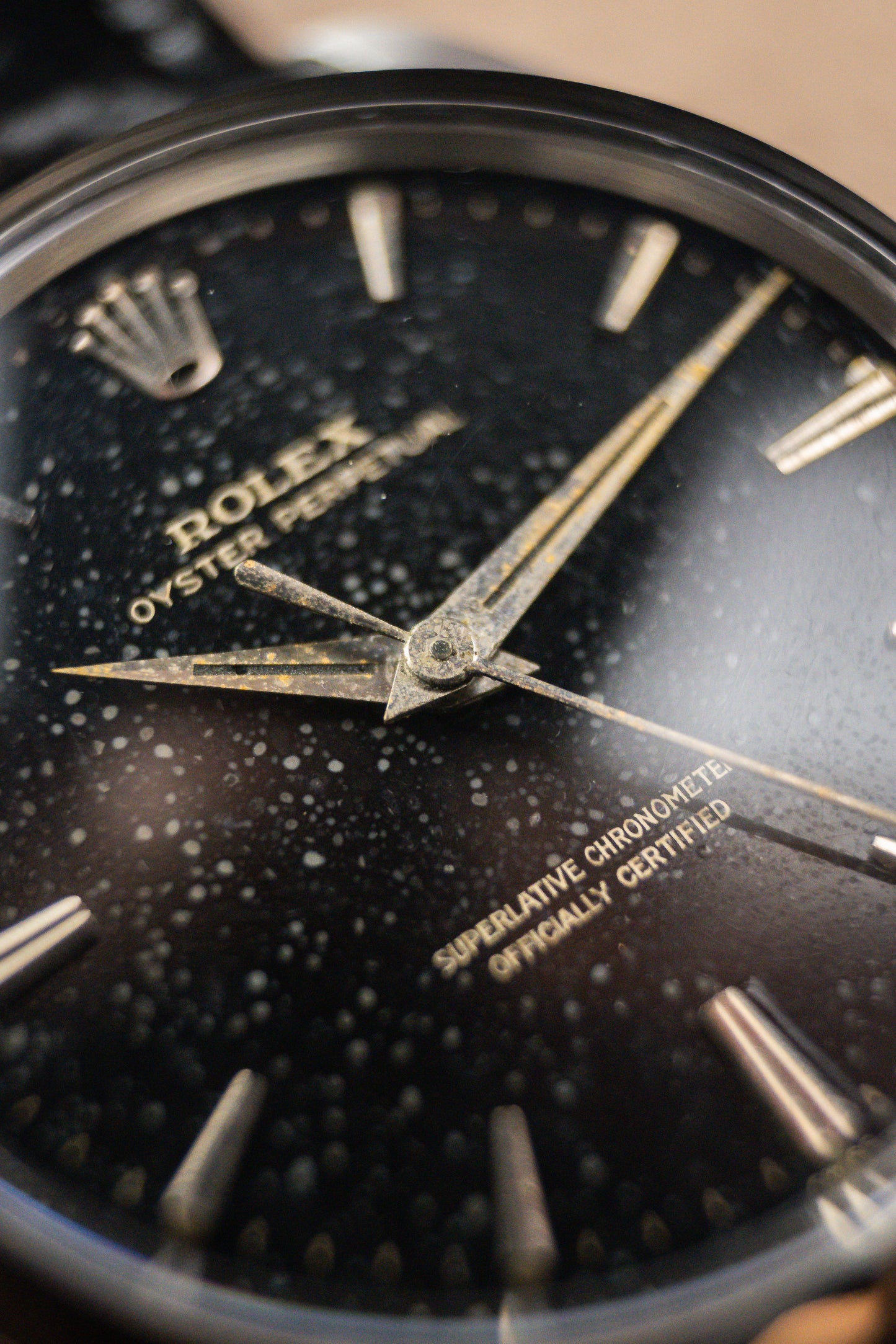 Rolex Oyster Perpetual 34 Ref. 1002 | Swiss Only Black Gloss Gilt Dial | Dauphine Hands | 1964
