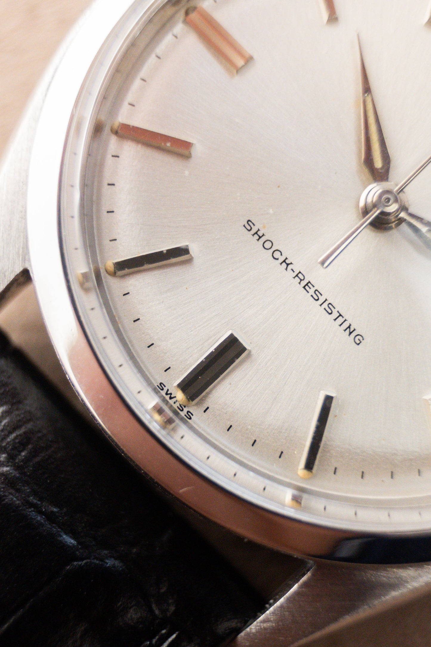 Rolex Oyster Schock Resisting 34 Ref. 6480 | Swiss Only Silver Dial | Sword Hands