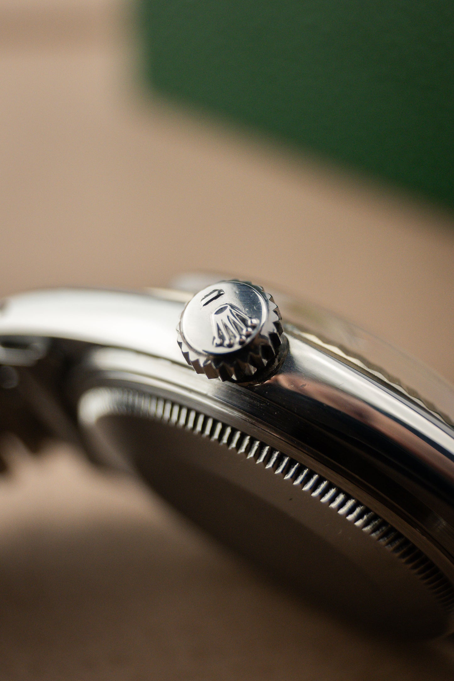 Rolex Oyster Perpetual Datejust 36 Ref. 1601 | 18K Whitegold Fluted Bezel | Jubilee Bracelet | Sharp Condition