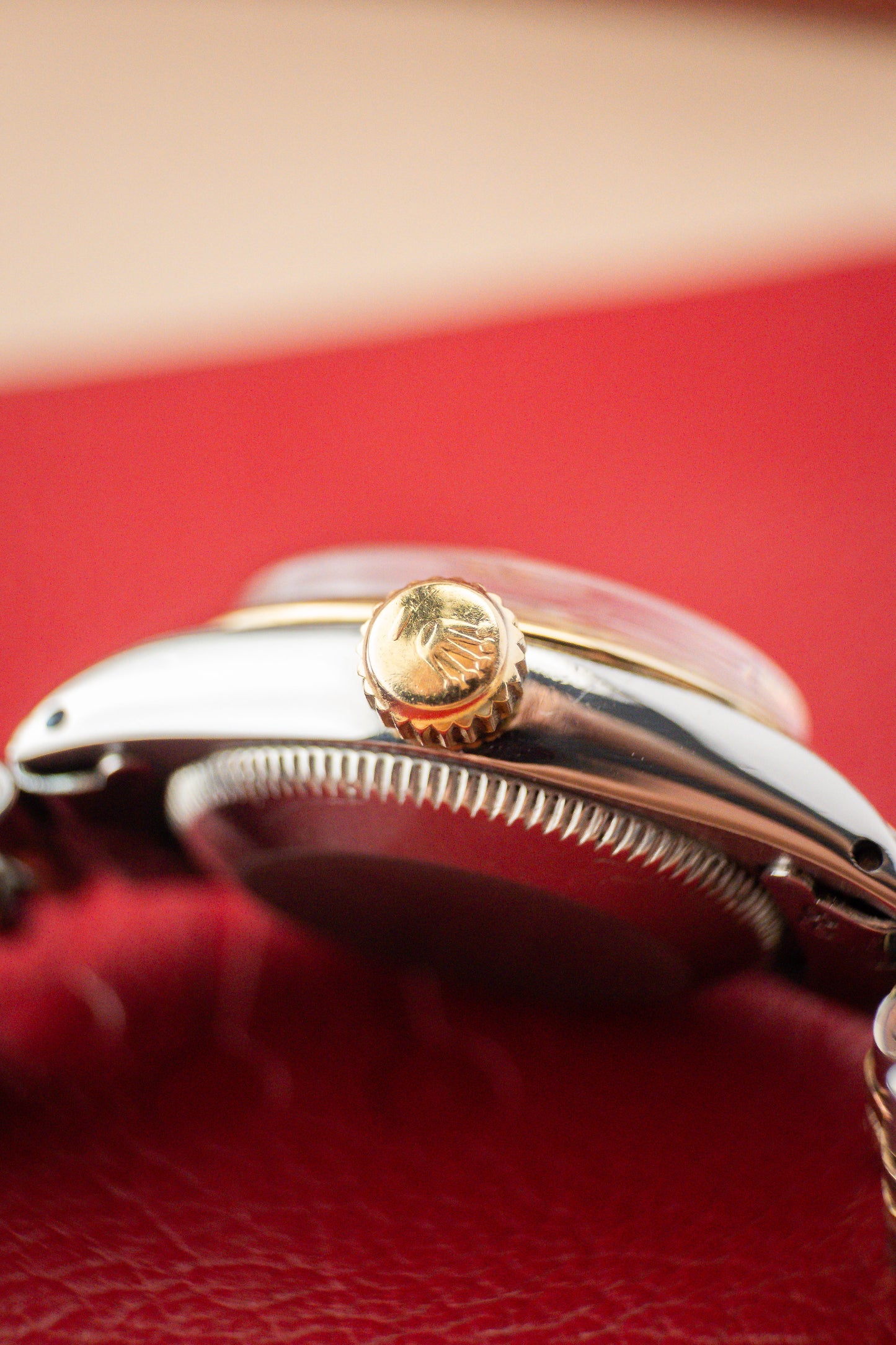 Rolex Oyster Perpetual Date 26 | Jubilee Bracelet | 18K Gold | Lady Datejust | Ref. 6516