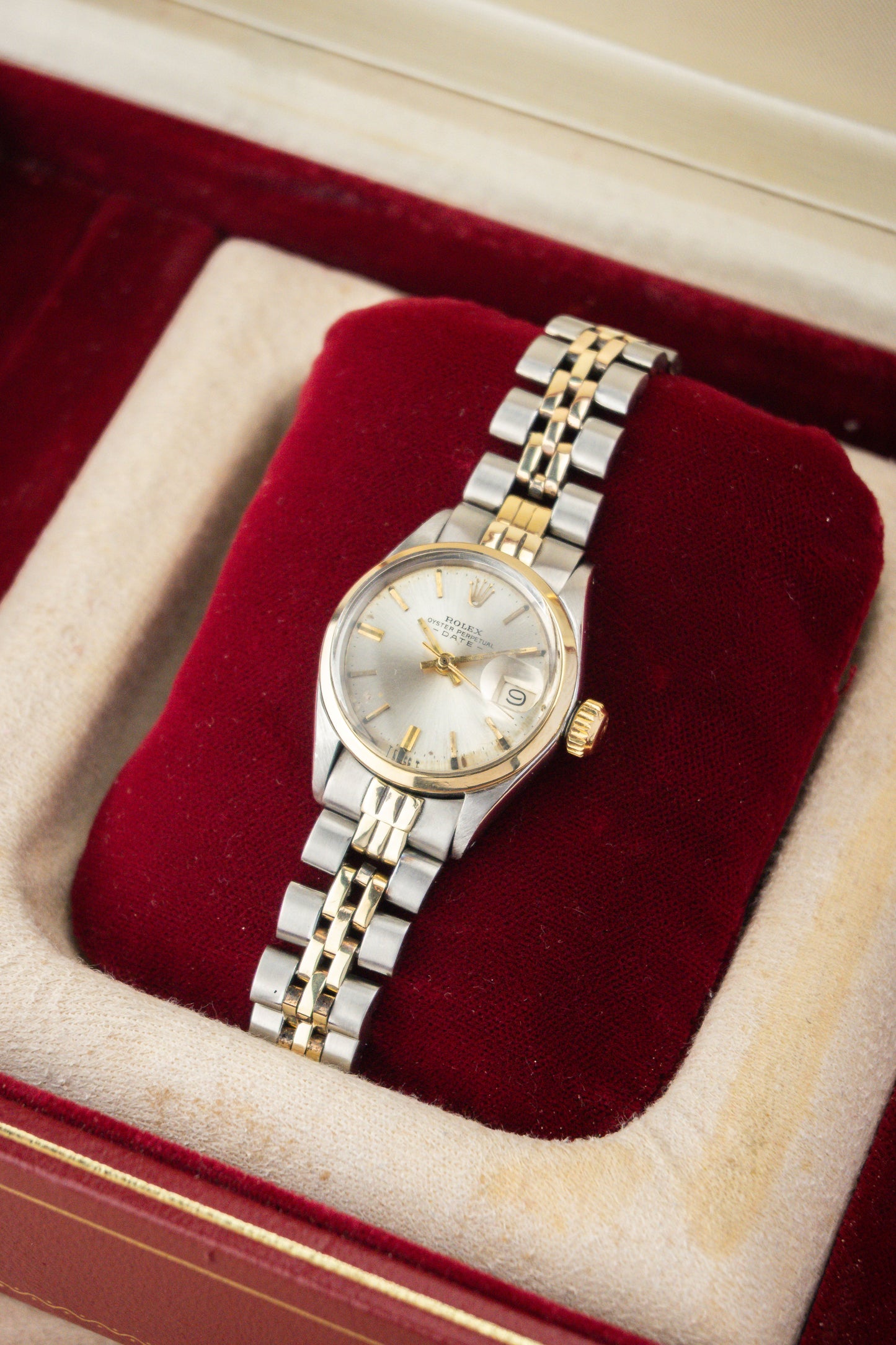 Rolex Oyster Perpetual Date 26 | Jubilee Bracelet | 18K Gold | Lady Datejust | Ref. 6516