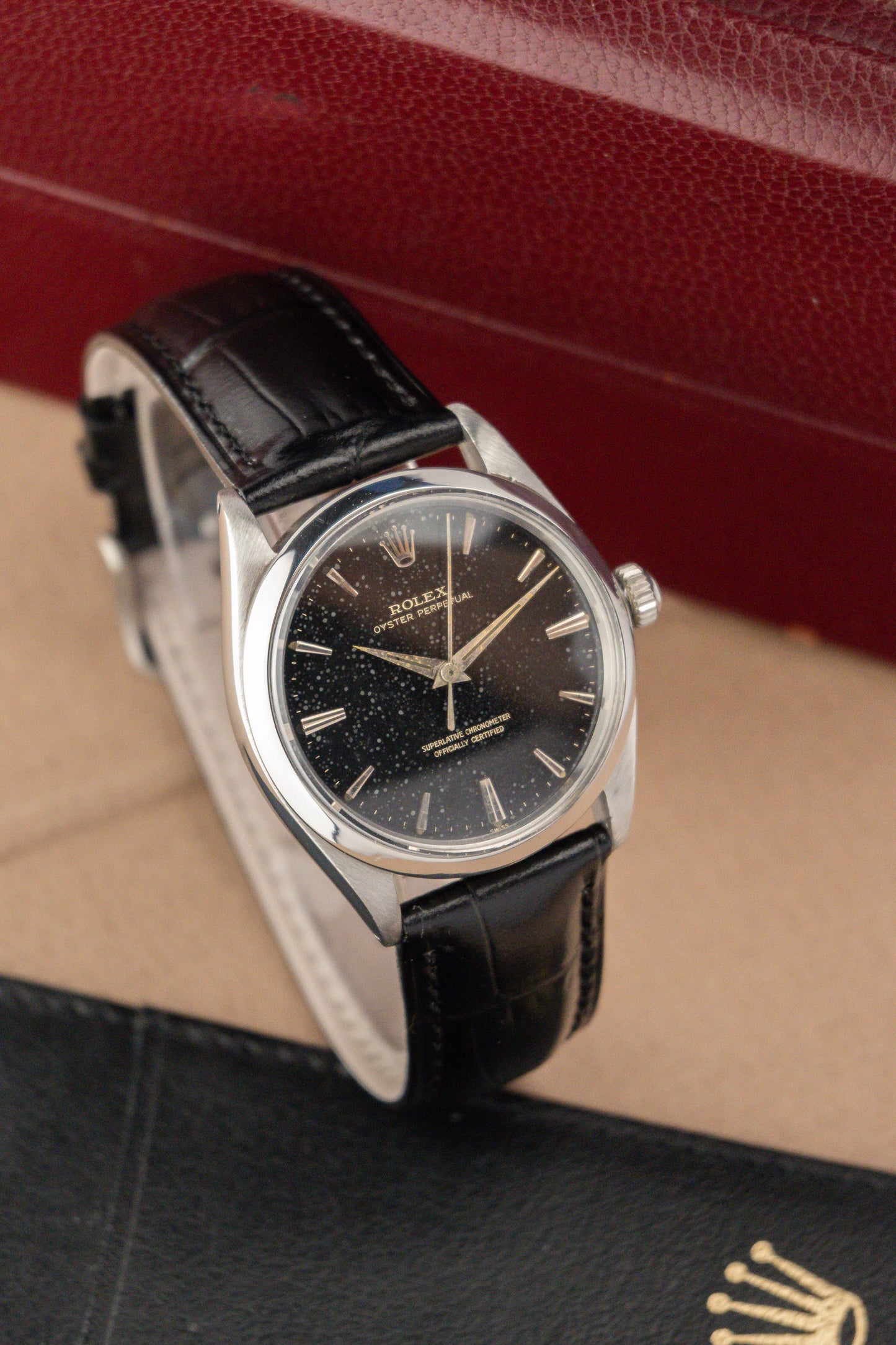 Rolex Oyster Perpetual 34 Ref. 1002 | Swiss Only Black Gloss Gilt Dial | Dauphine Hands | 1964