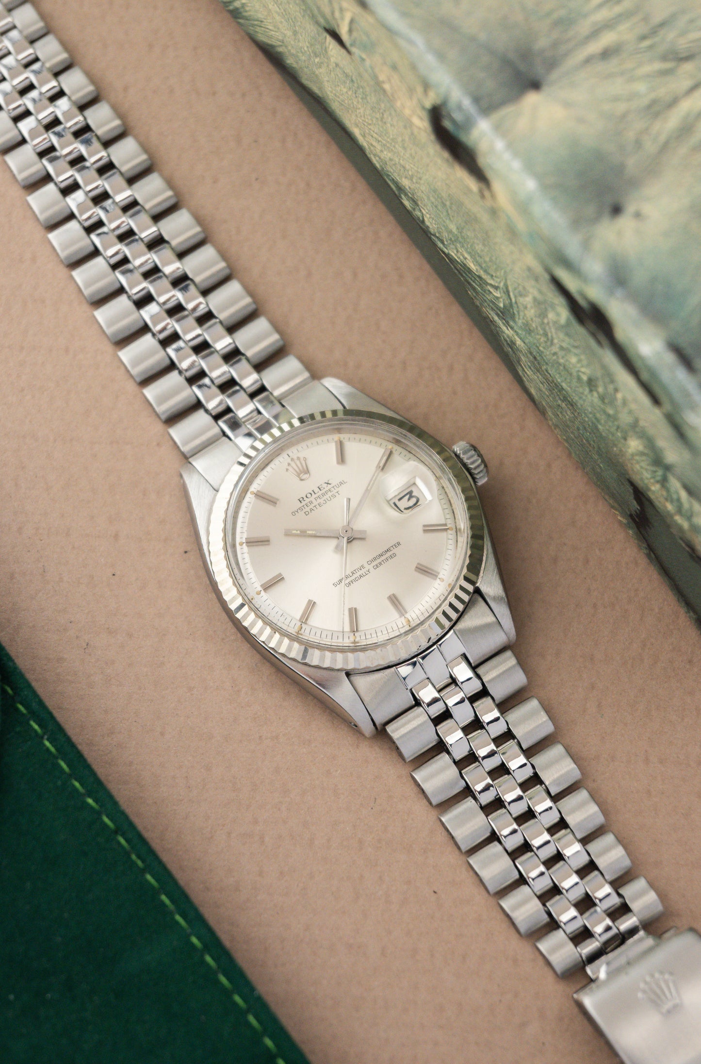 Rolex Oyster Perpetual Datejust 36 Ref. 1601 | 18K Whitegold Fluted Bezel | Jubilee Bracelet | Sharp Condition