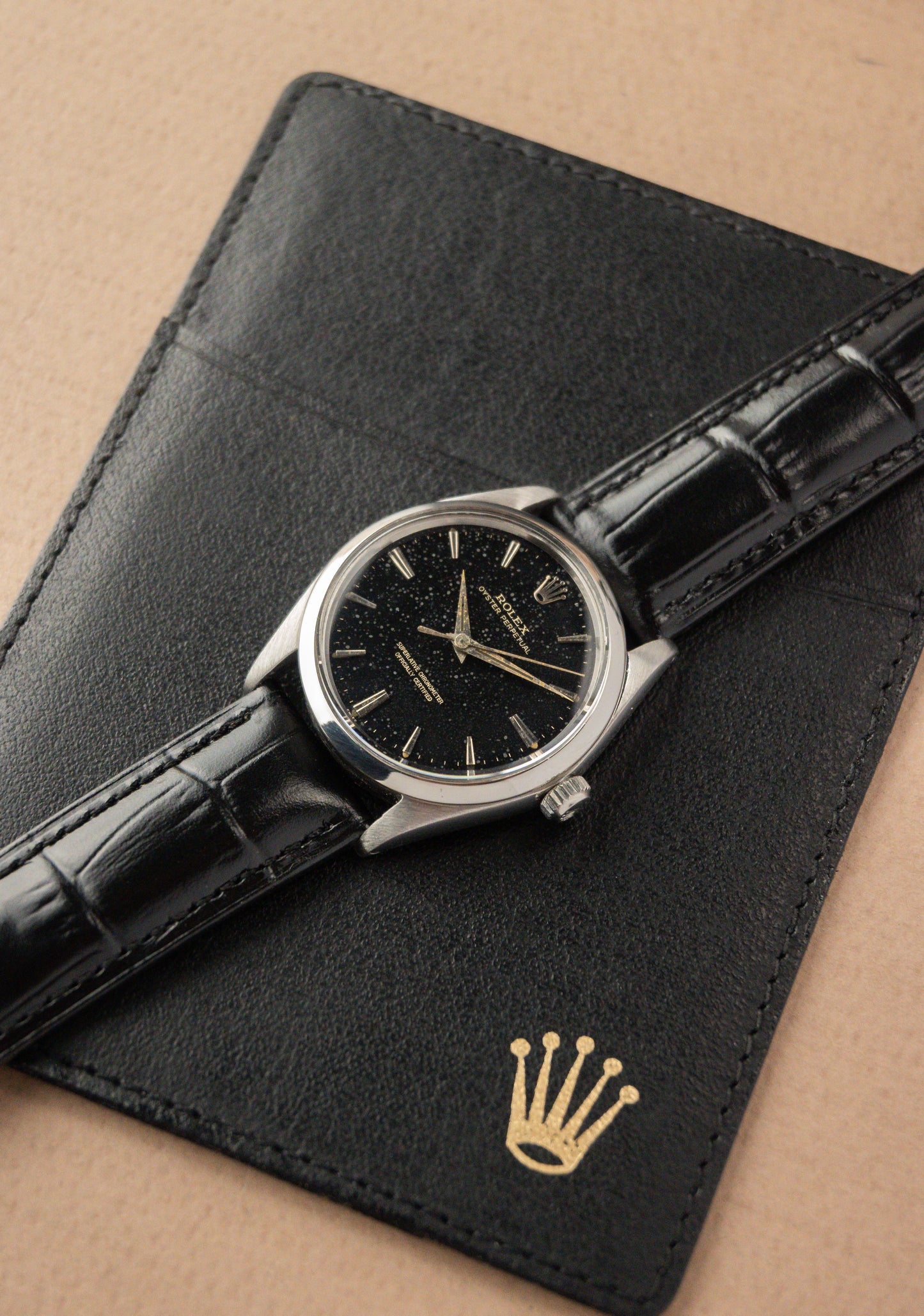 Rolex Oyster Perpetual 34 Ref. 1002 | Swiss Only Black Gloss Gilt Dial | Dauphine Hands | 1964