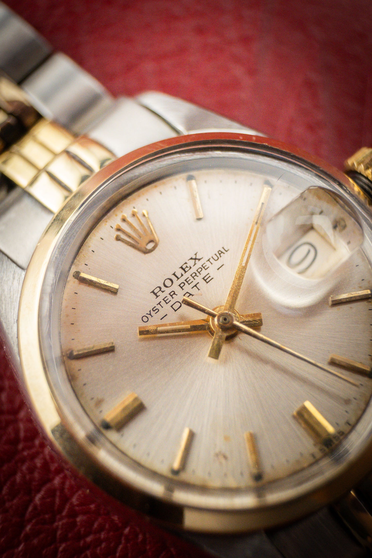 Rolex Oyster Perpetual Date 26 | Jubilee Bracelet | 18K Gold | Lady Datejust | Ref. 6516