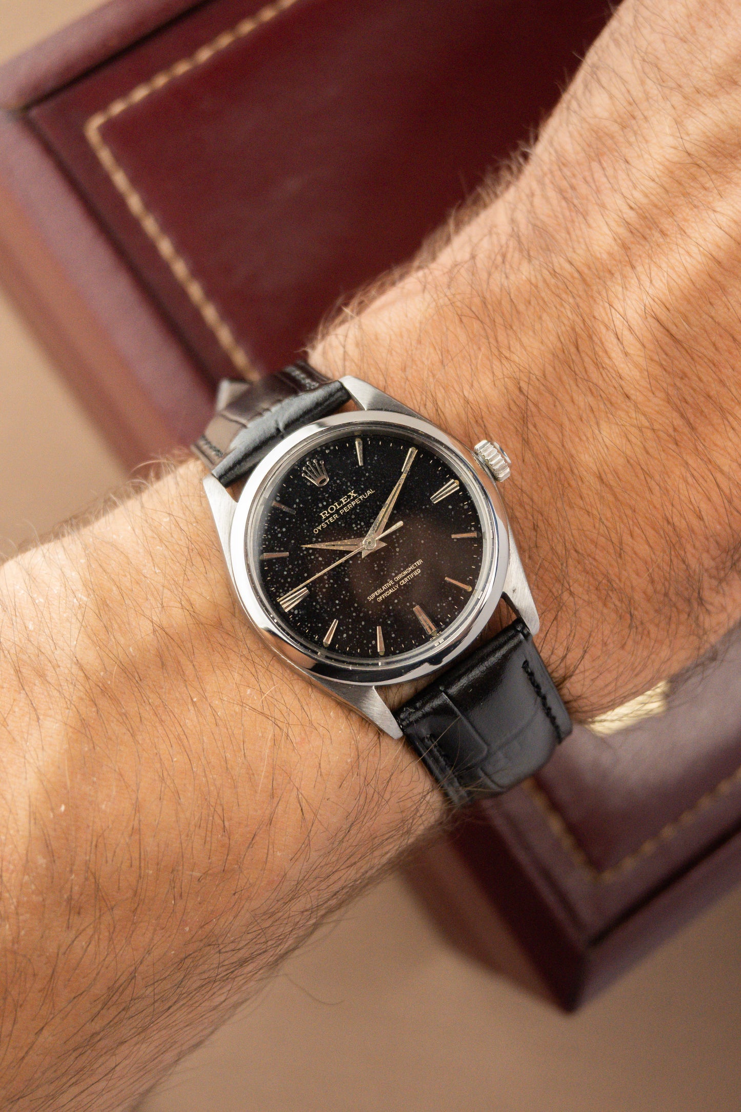 Rolex Oyster Perpetual 34 Ref. 1002 | Swiss Only Black Gloss Gilt Dial | Dauphine Hands | 1964