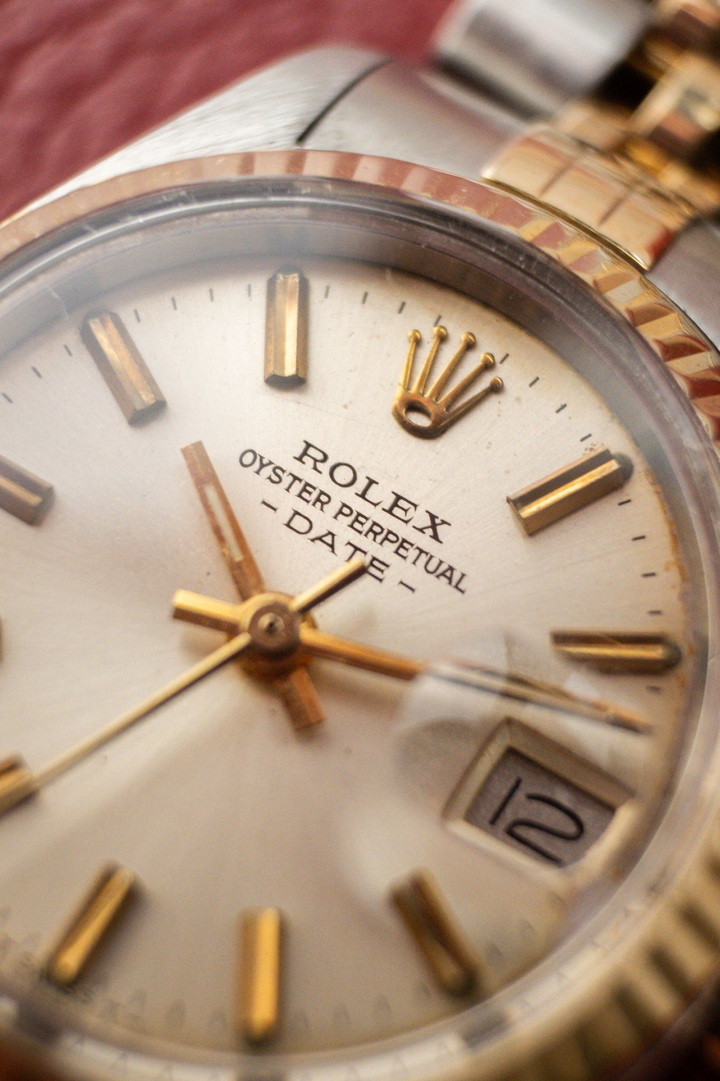 Rolex Oyster Perpetual Date 26 | Jubilee Bracelet | Fluted Bezel | 18K Gold | Lady Datejust | Ref. 6917