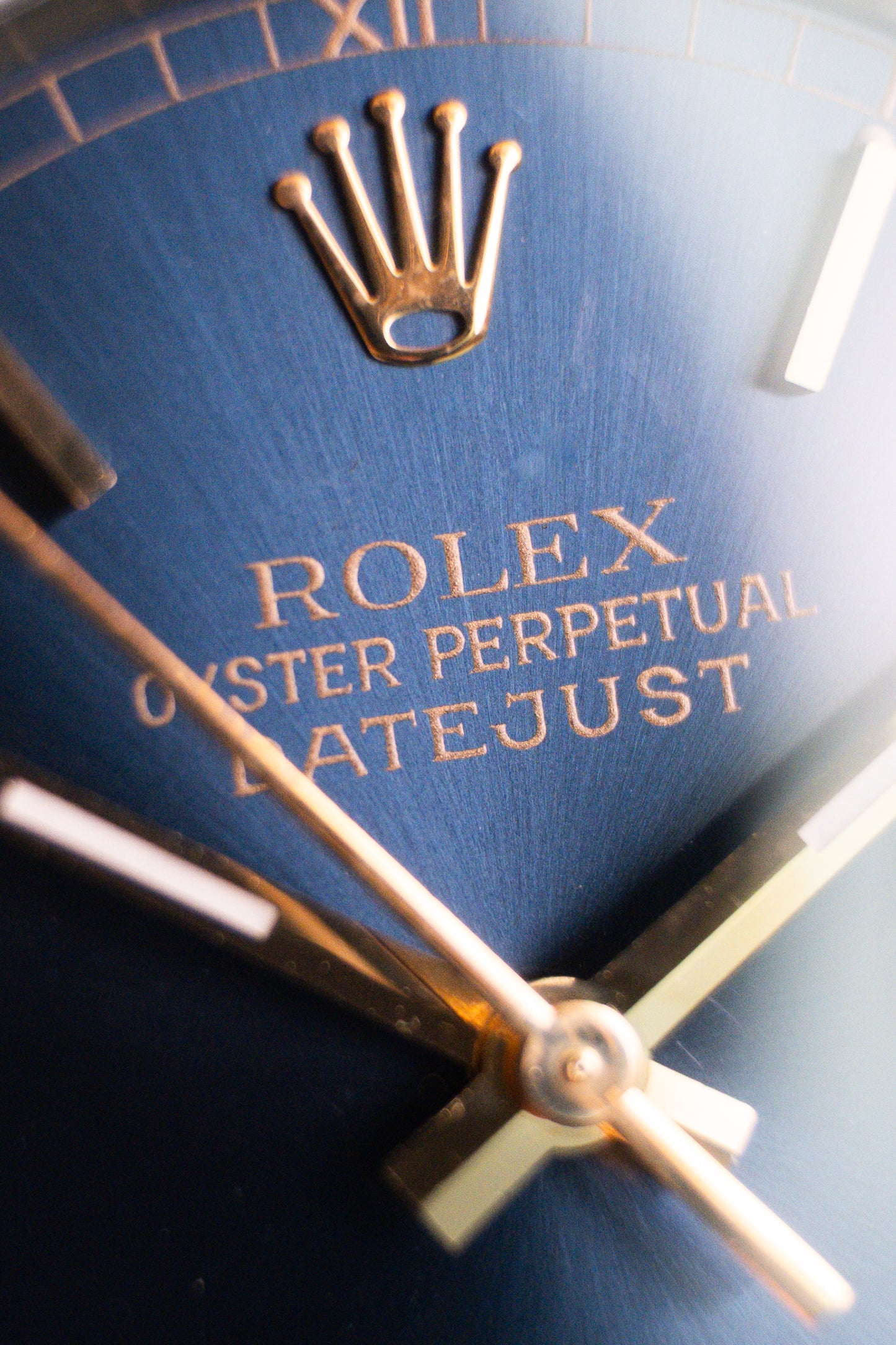 Rolex Oyster Perpetual Datejust 36 Ref. 16233 Blue Dial | 18K Gold Fluted Bezel Jubilee Bracelet