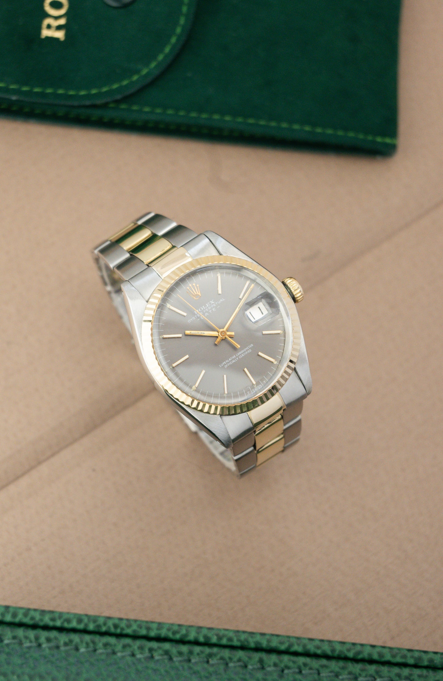 Rolex Oyster Perpetual Date 34 Ref. 1500 | 18K Gold | Fluted Bezel | Automatic