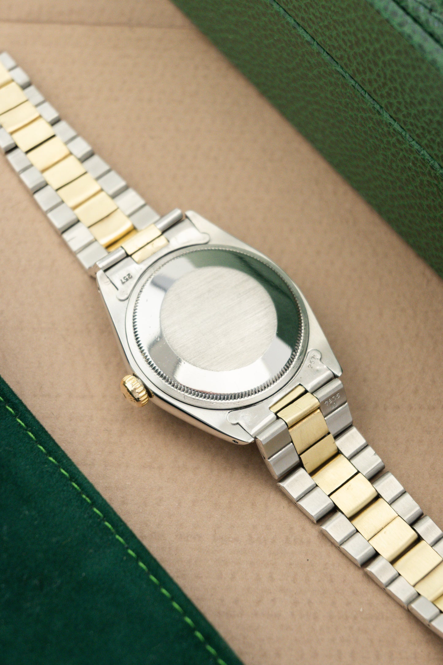 Rolex Oyster Perpetual Date 34 Ref. 1500 | 18K Gold | Fluted Bezel | Automatic