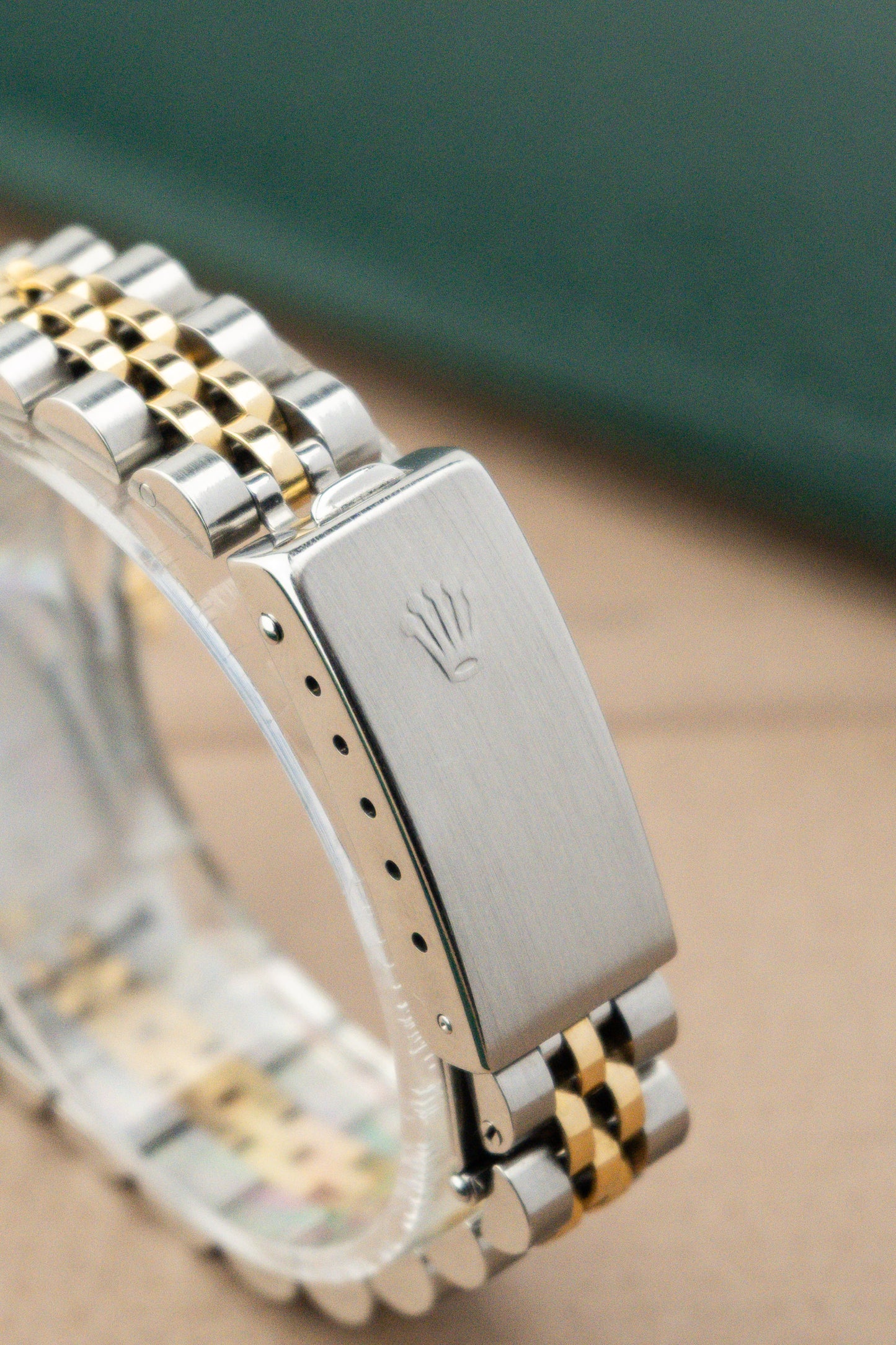 Rolex Oyster Perpetual 26 ref. 67193 | Blue Dial | Fluted Bezel Jubilee Bracelet | Serviced