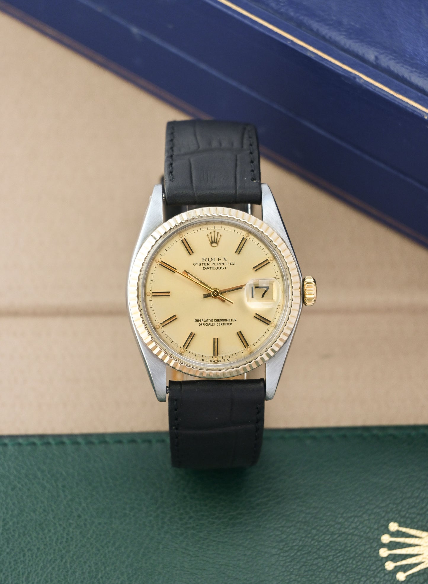 Rolex Datejust 36 ref, 1601 | Golden Sigma Dial | Fluted Bezel 18K Gold
