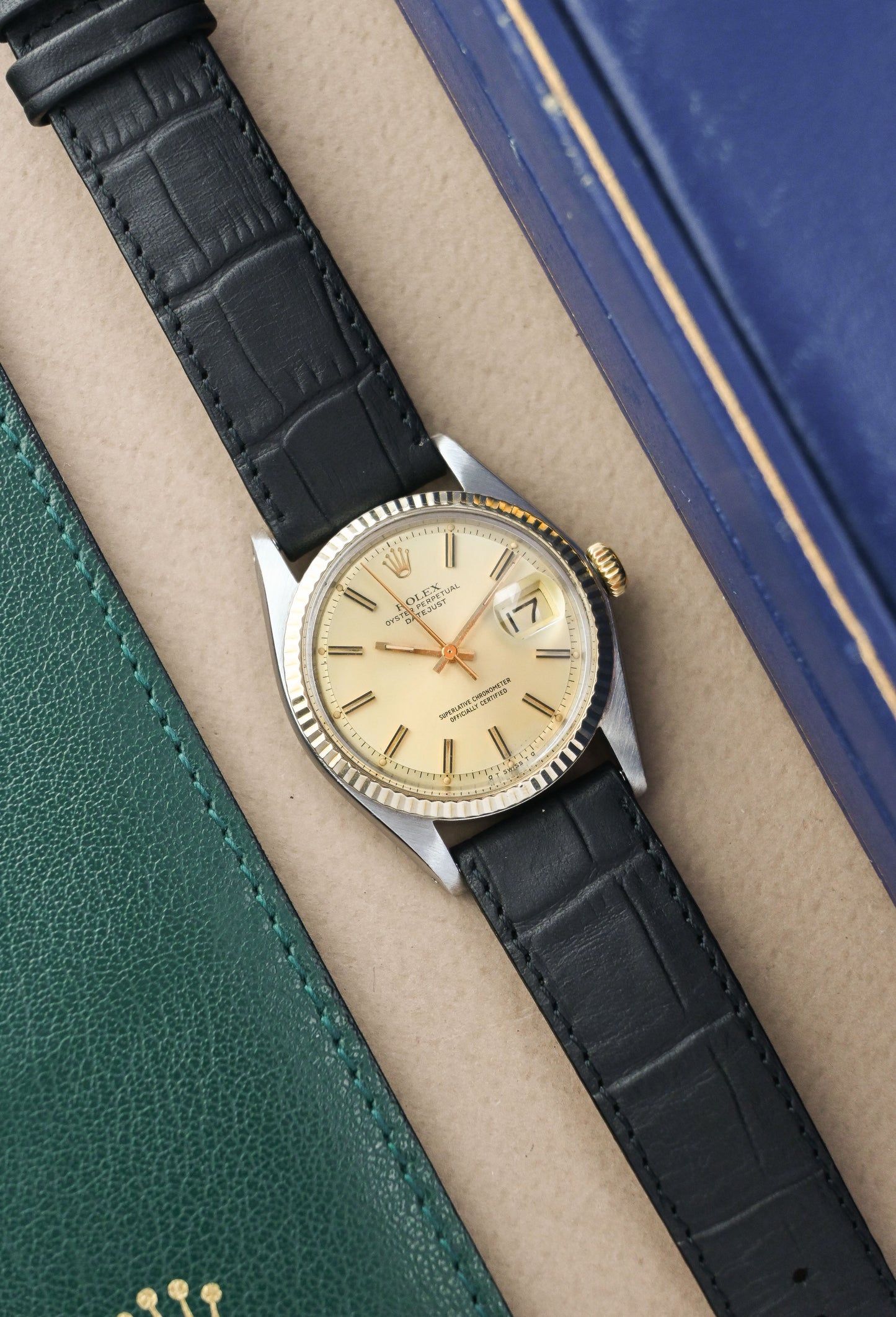 Rolex Datejust 36 ref, 1601 | Golden Sigma Dial | Fluted Bezel 18K Gold