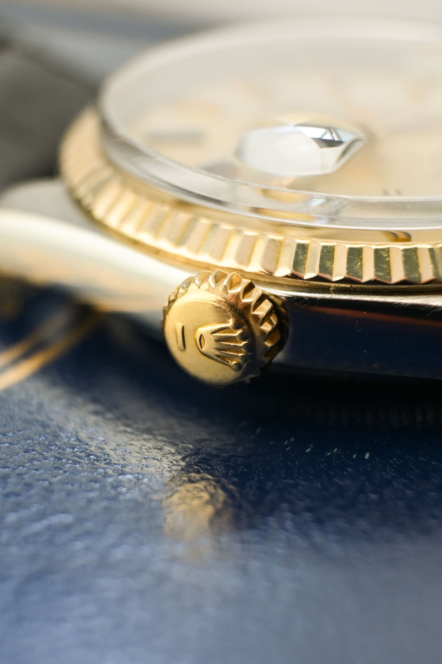 Rolex Datejust 36 ref, 1601 | Golden Sigma Dial | Fluted Bezel 18K Gold