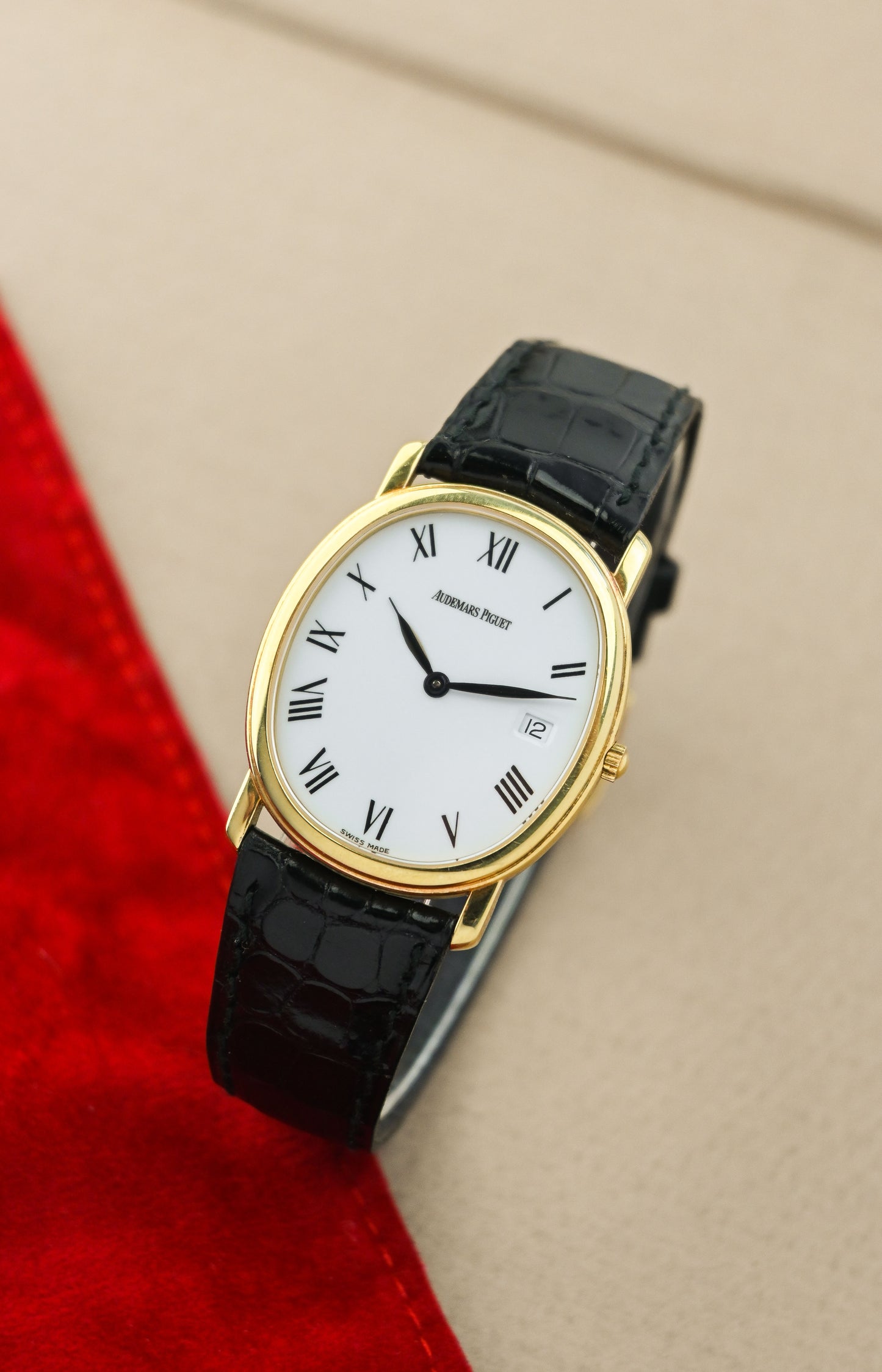 Audemars Piguet Ellipse Ultra Thin Ref, BA 65454 | Roman Dial | Date Function | 18K Yellow Gold | AP Buckle & Strap