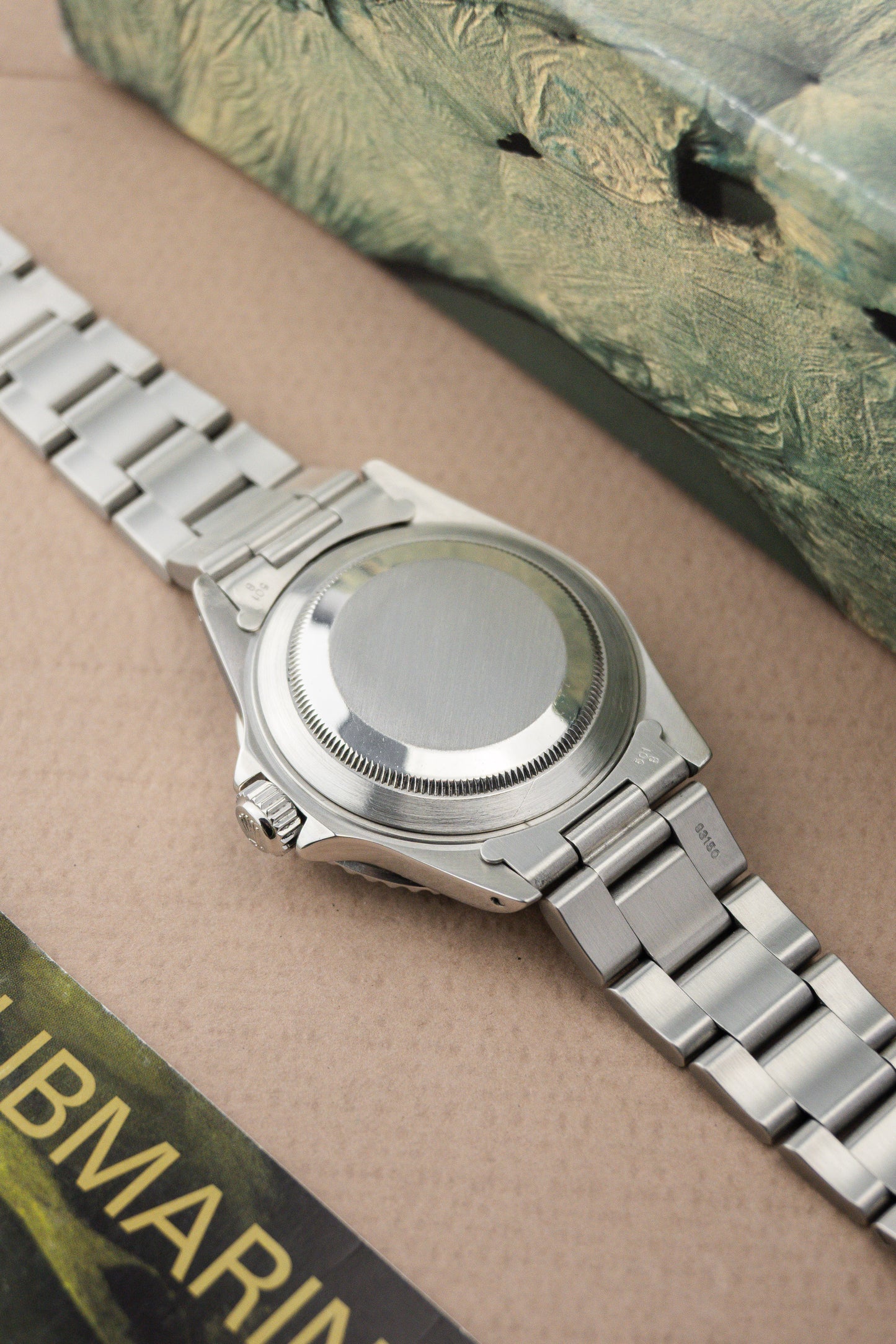 Rolex Submariner 40 | Ref. 16610 | Date | Black Gloss Dial | Sharp Condition