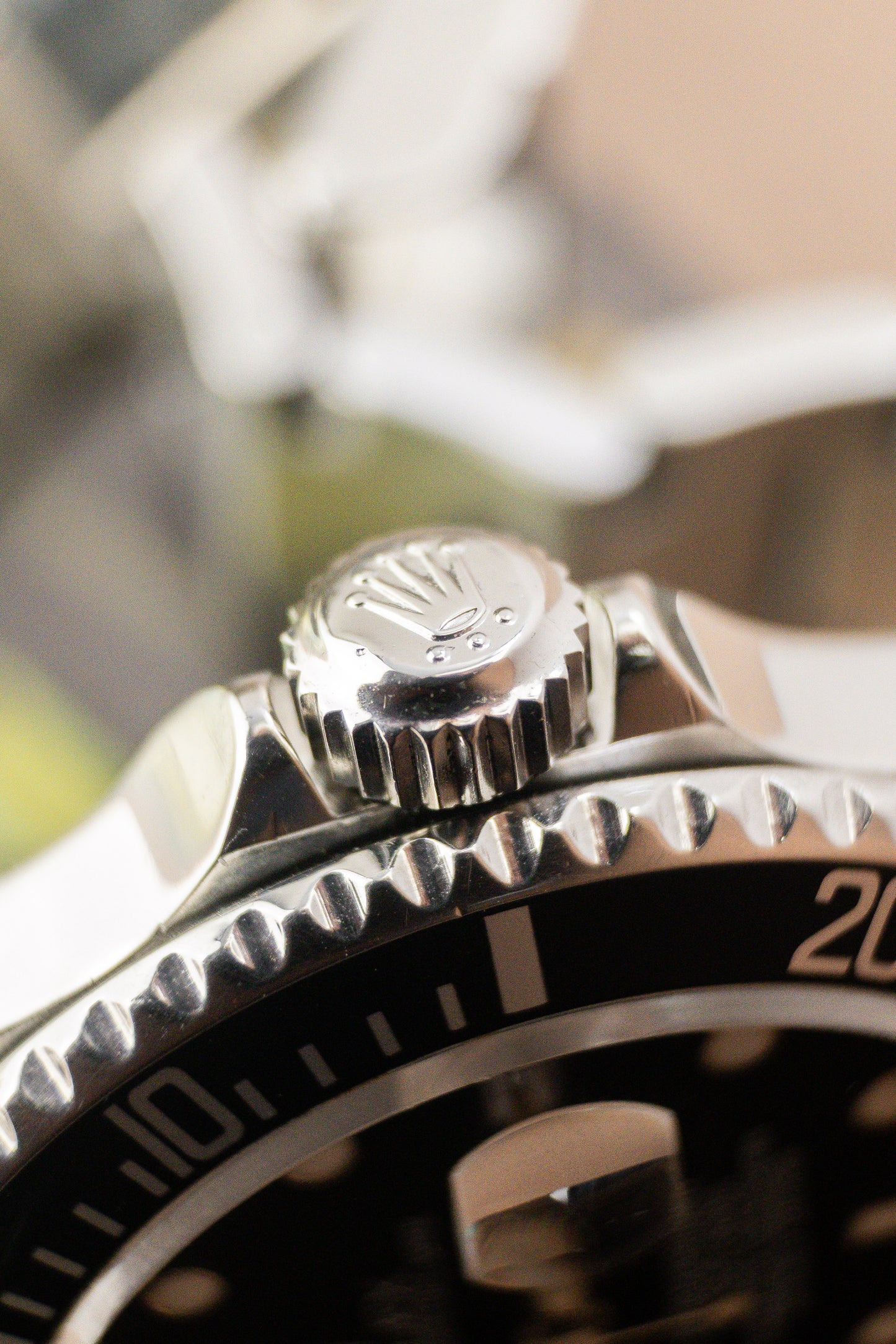 Rolex Submariner 40 | Ref. 16610 | Date | Black Gloss Dial | Sharp Condition