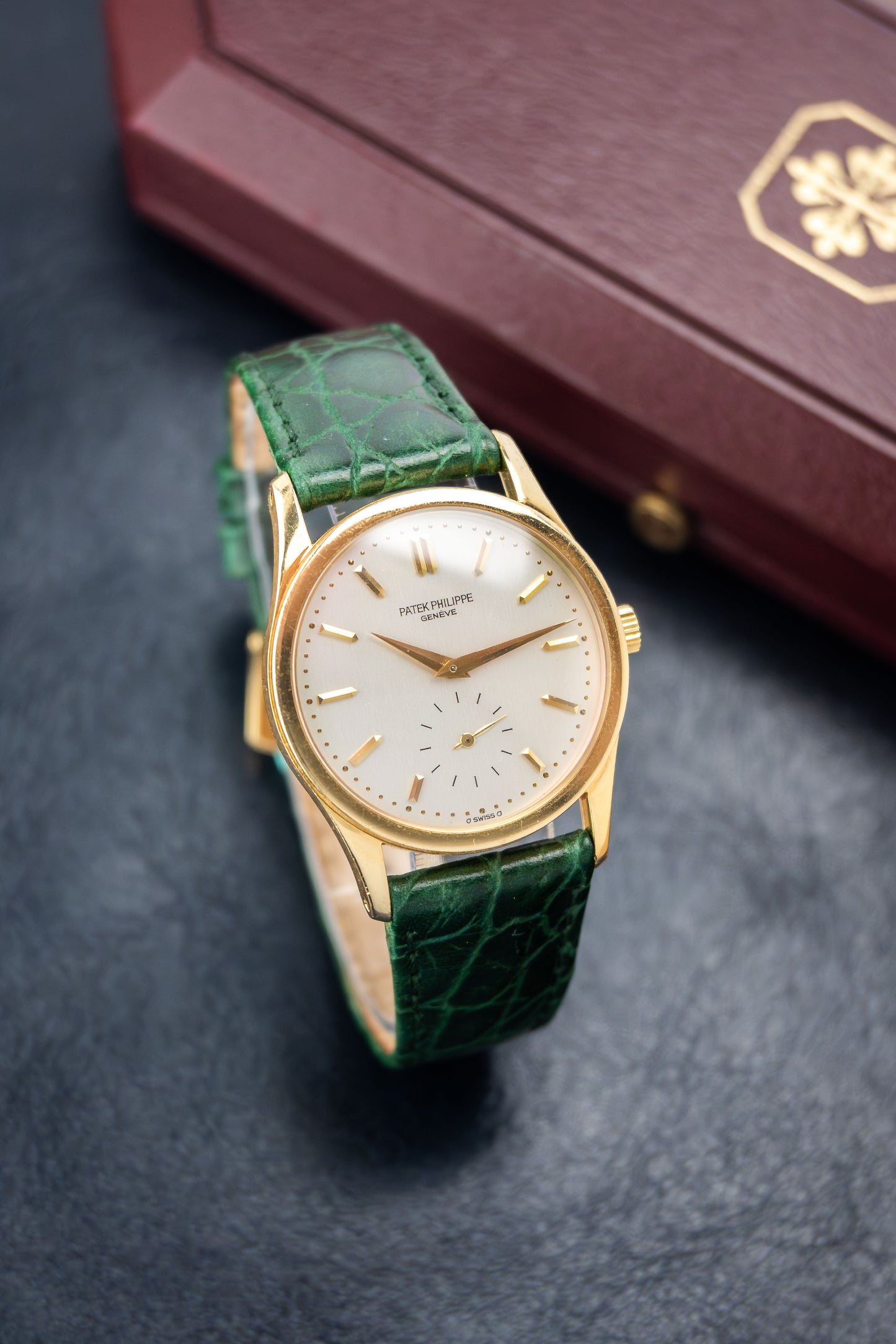 Patek Philippe Calatrava Ref.3796J | 18K Yellow Gold Case | + Box | Silver Sigma Dial | 1990's