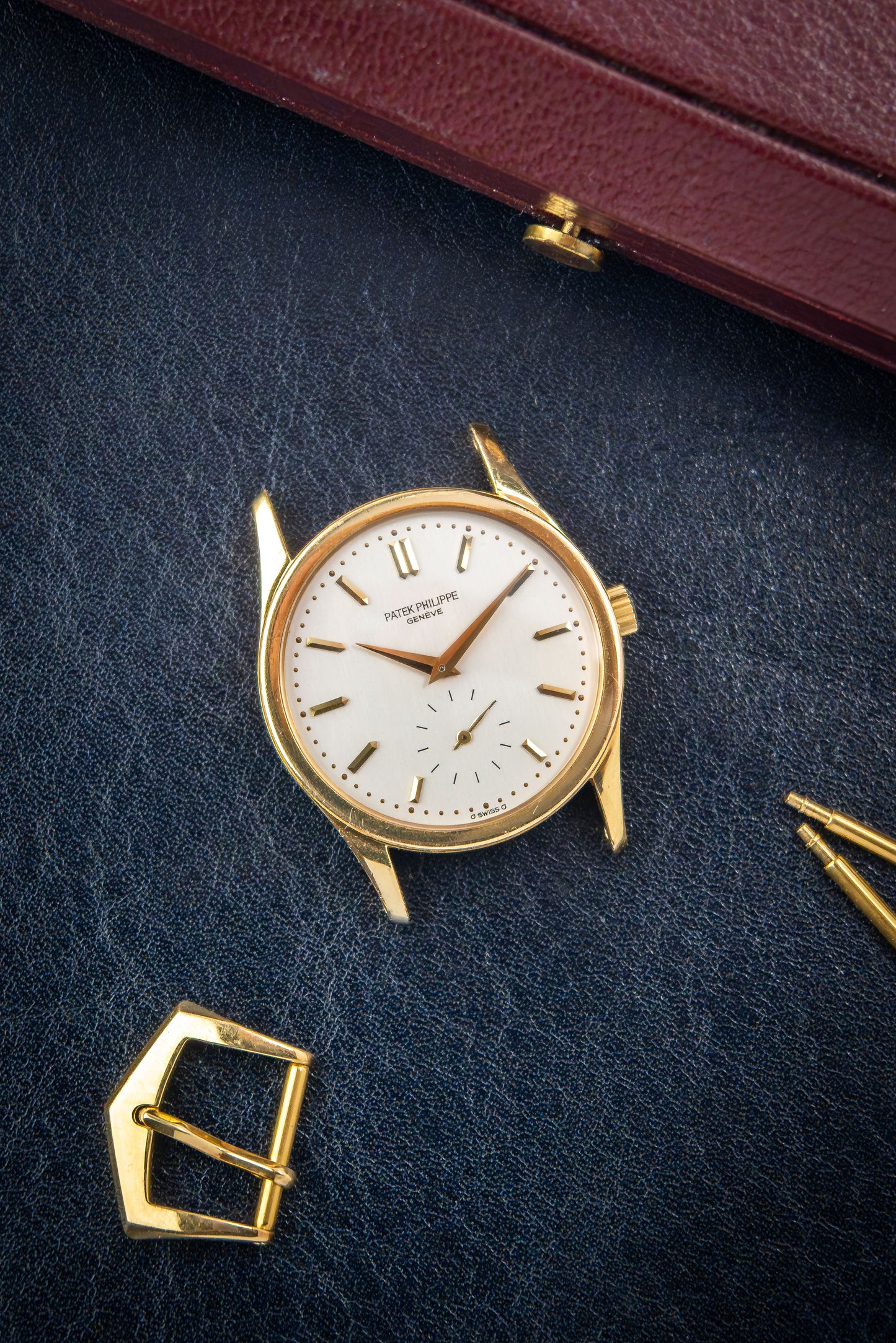 Patek Philippe Calatrava Ref.3796J | 18K Yellow Gold Case | + Box | Silver Sigma Dial | 1990's