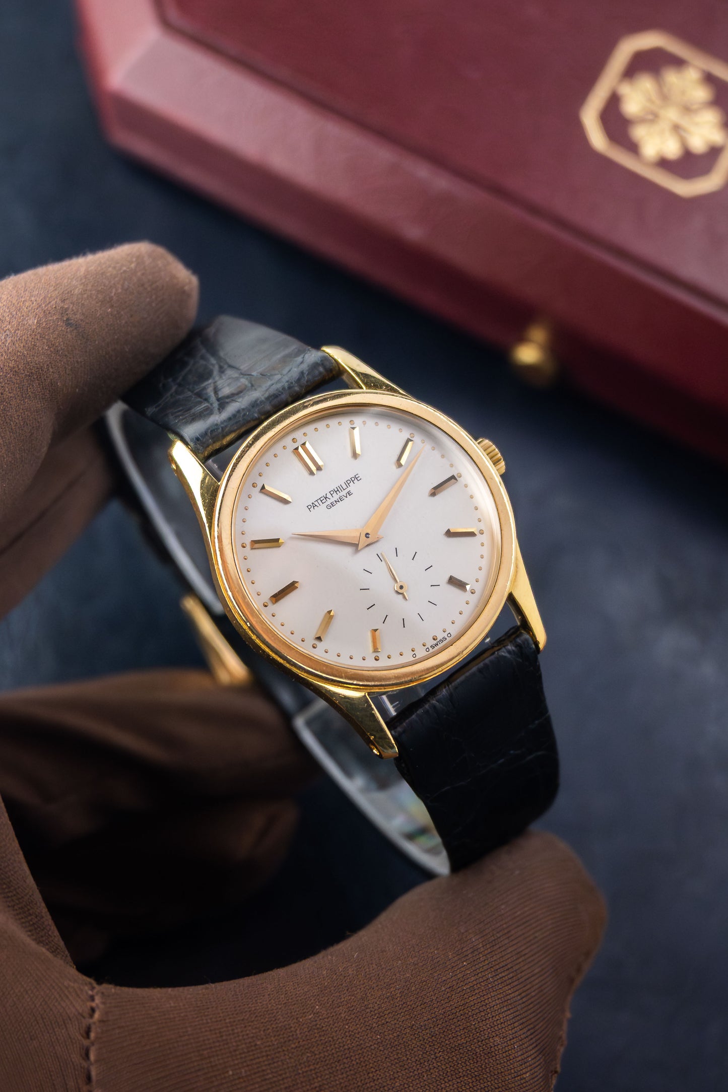 Patek Philippe Calatrava Ref.3796J | 18K Yellow Gold Case | + Box | Silver Sigma Dial | 1990's