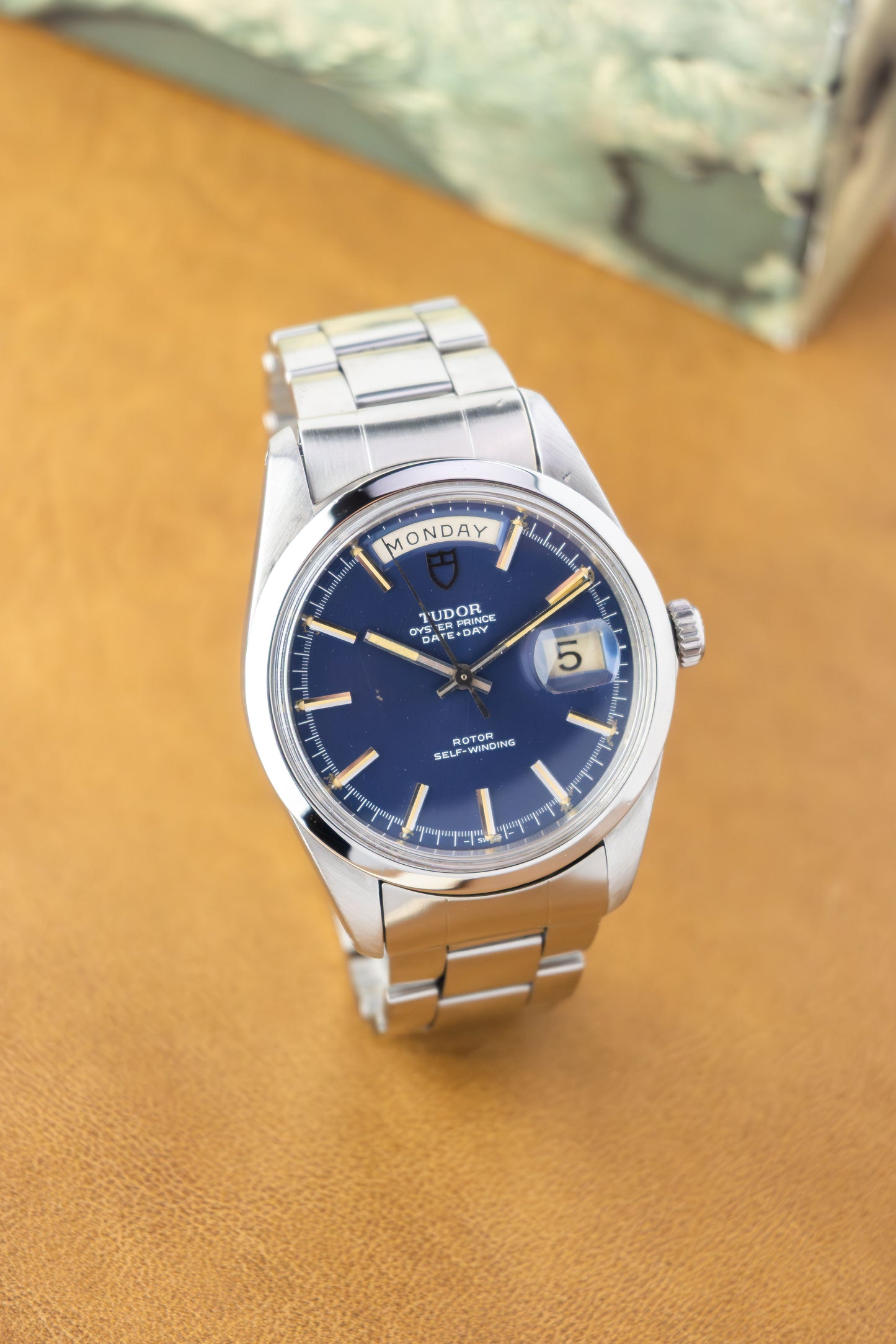 Tudor Date Day 38 'Jumbo' Ref. 7017 | Blue Dial | Rolex Oyster Bracelet | Smooth Bezel | 1969