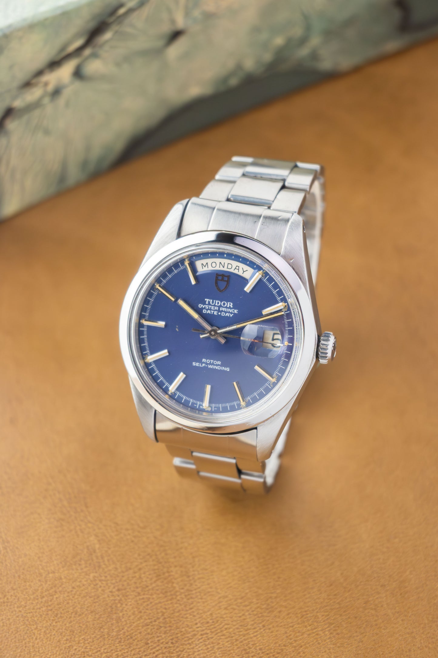 Tudor Date Day 38 'Jumbo' Ref. 7017 | Blue Dial | Rolex Oyster Bracelet | Smooth Bezel | 1969