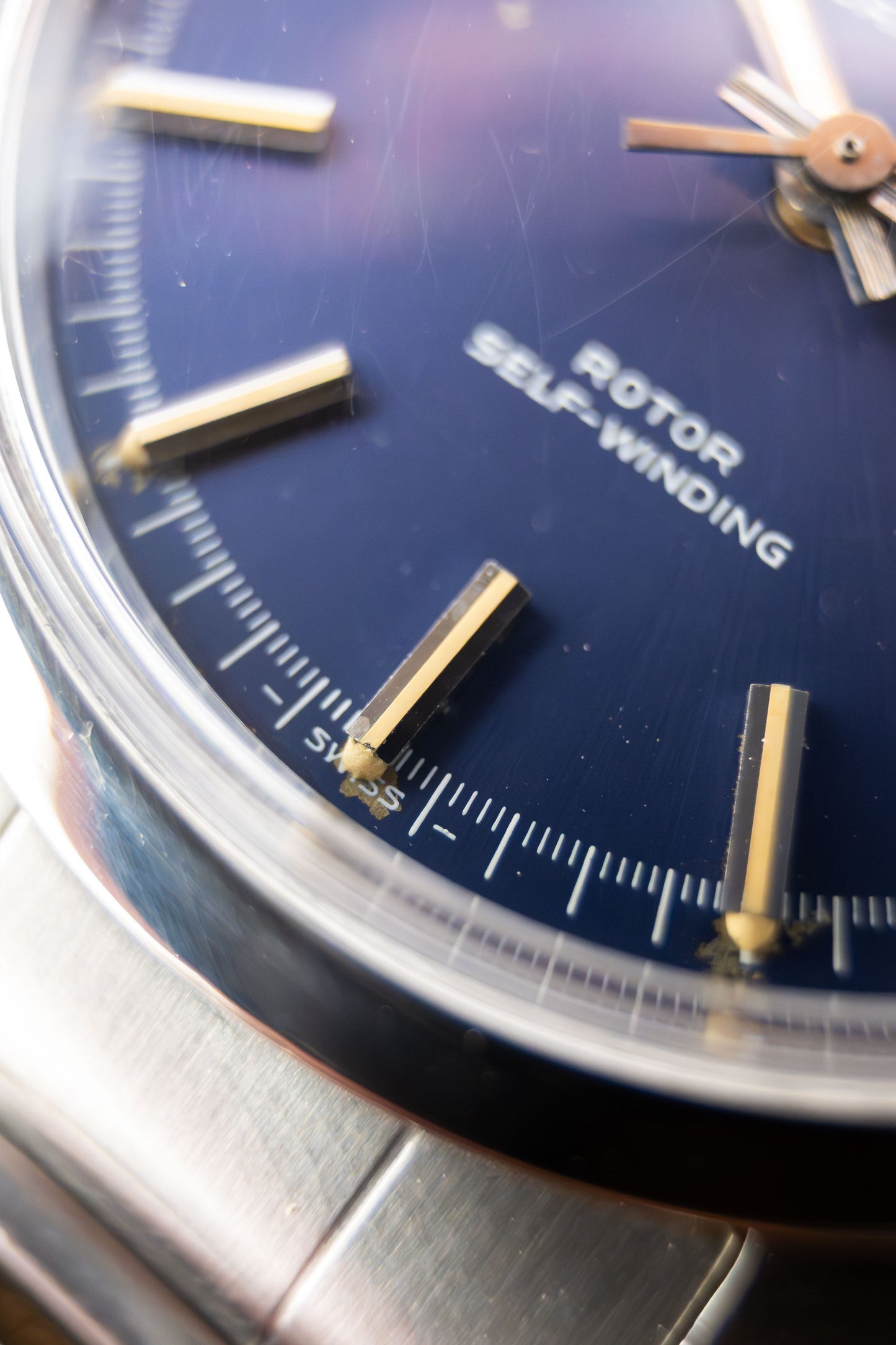 Tudor Date Day 38 'Jumbo' Ref. 7017 | Blue Dial | Rolex Oyster Bracelet | Smooth Bezel | 1969