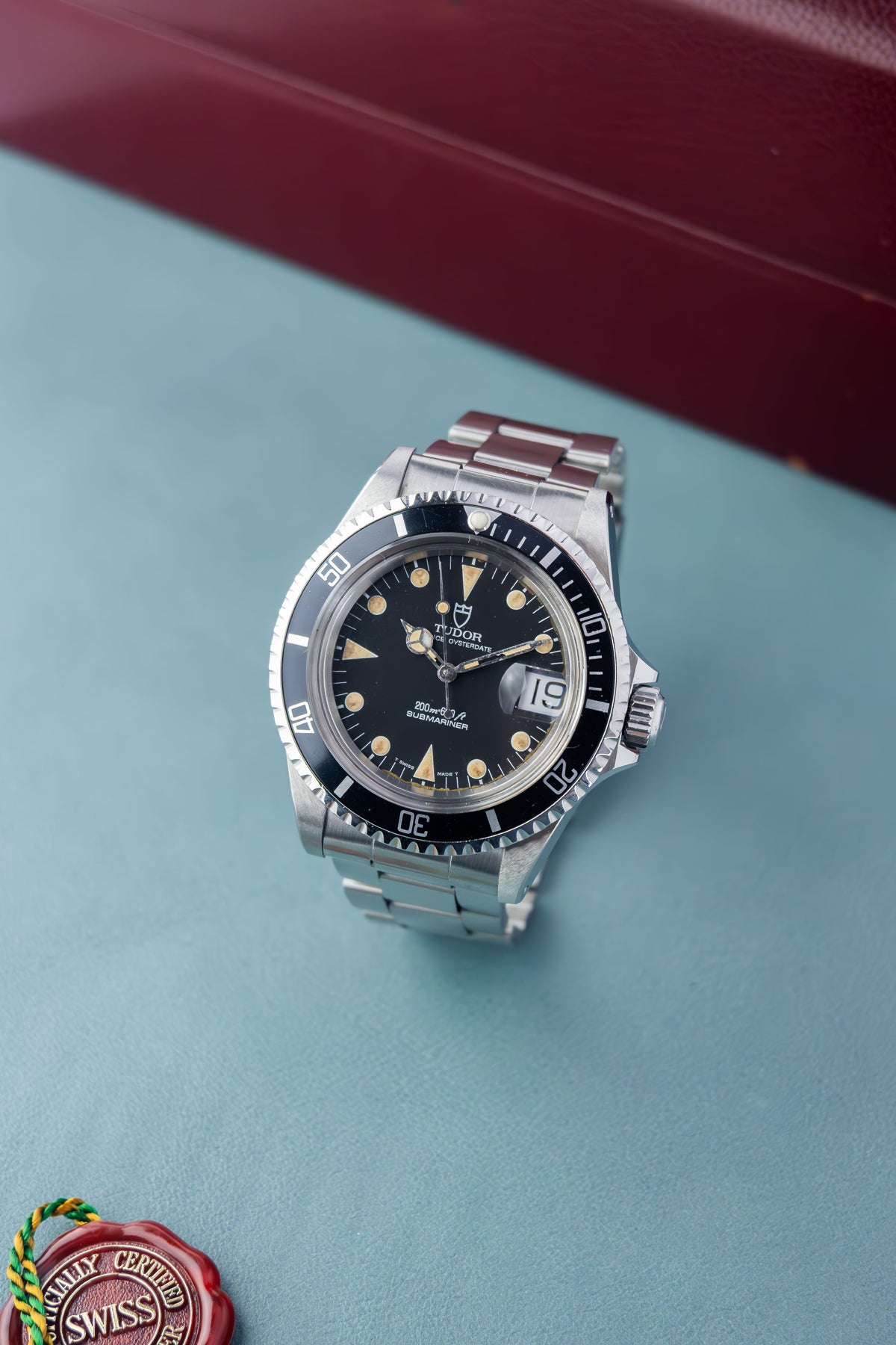 Tudor Submariner 40 Ref.79090 | Oyster Bracelet | 1992 | Black Dial | Patina Hour Marks | Caliber ETA 2824-2