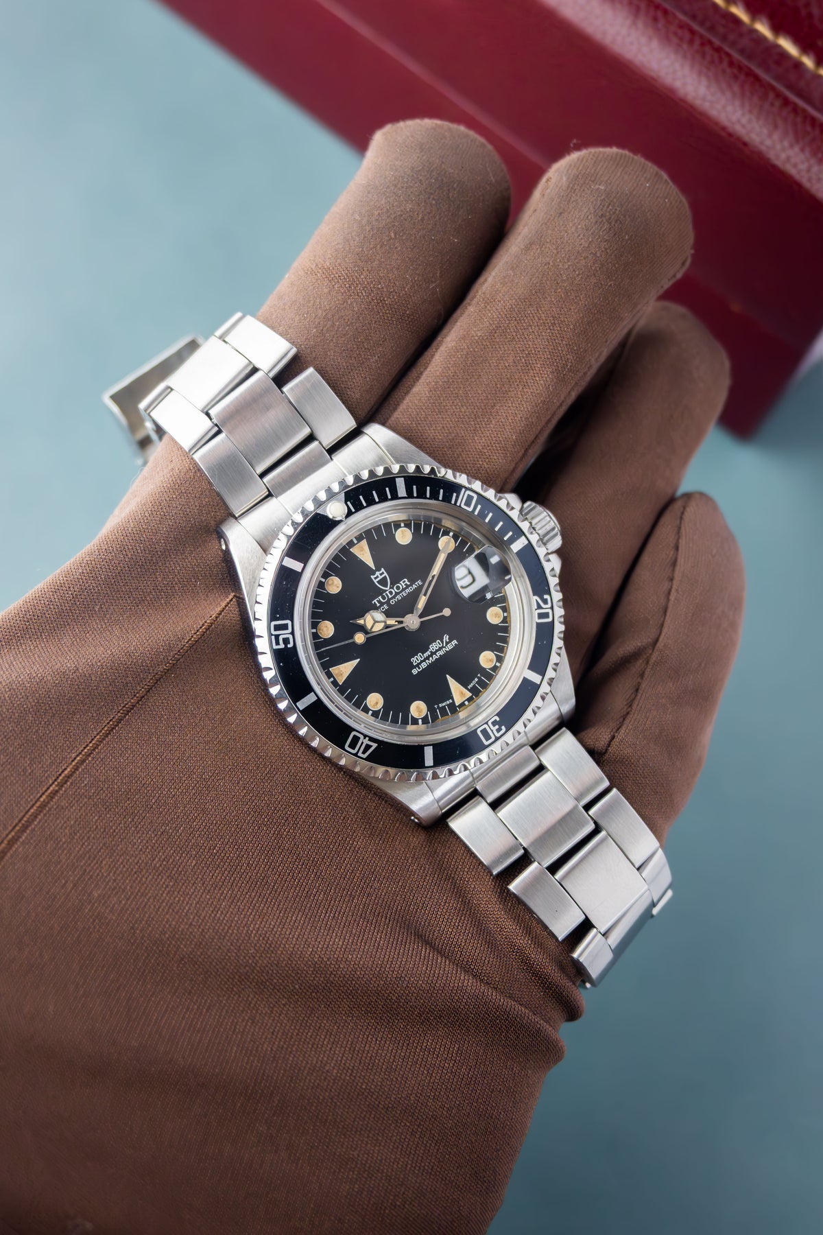 Tudor Submariner 40 Ref.79090 | Oyster Bracelet | 1992 | Black Dial | Patina Hour Marks | Caliber ETA 2824-2
