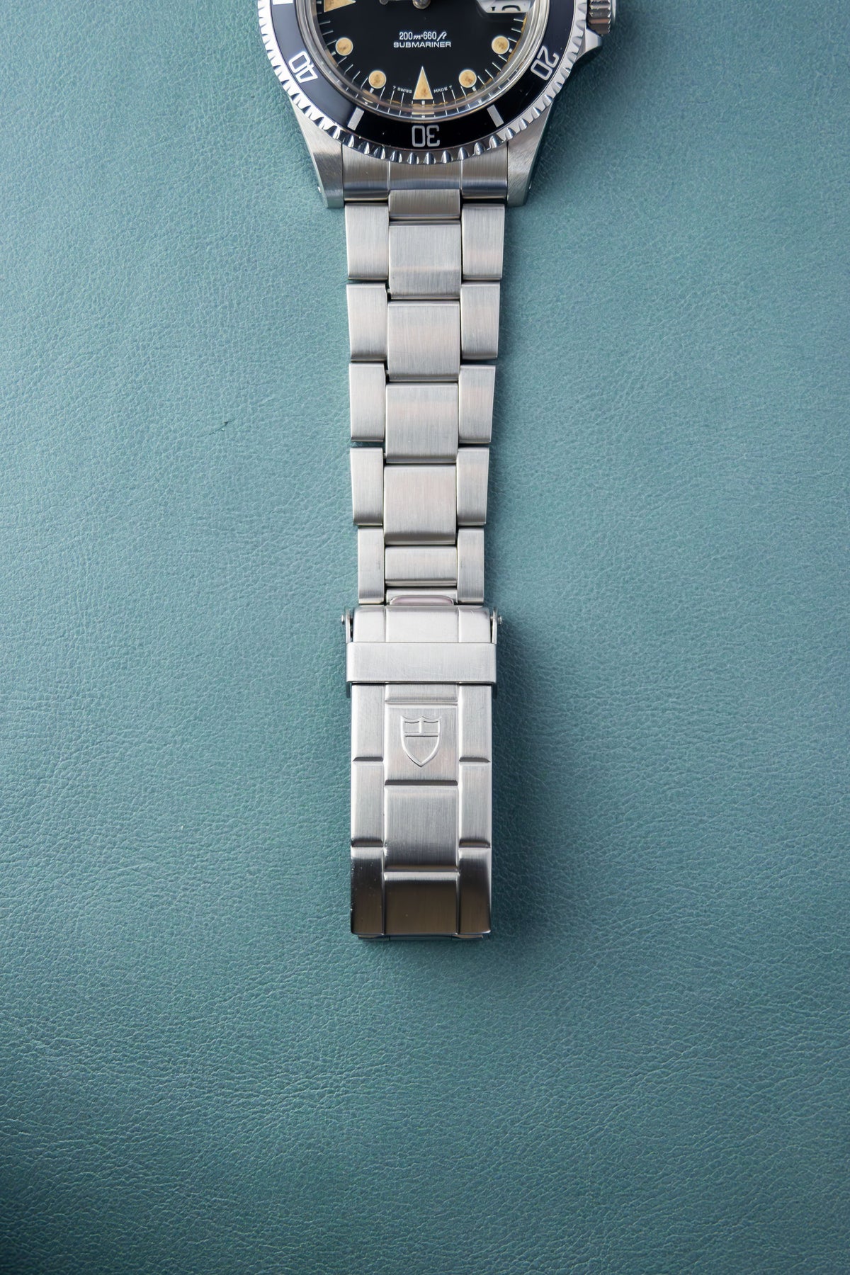Tudor Submariner 40 Ref.79090 | Oyster Bracelet | 1992 | Black Dial | Patina Hour Marks | Caliber ETA 2824-2