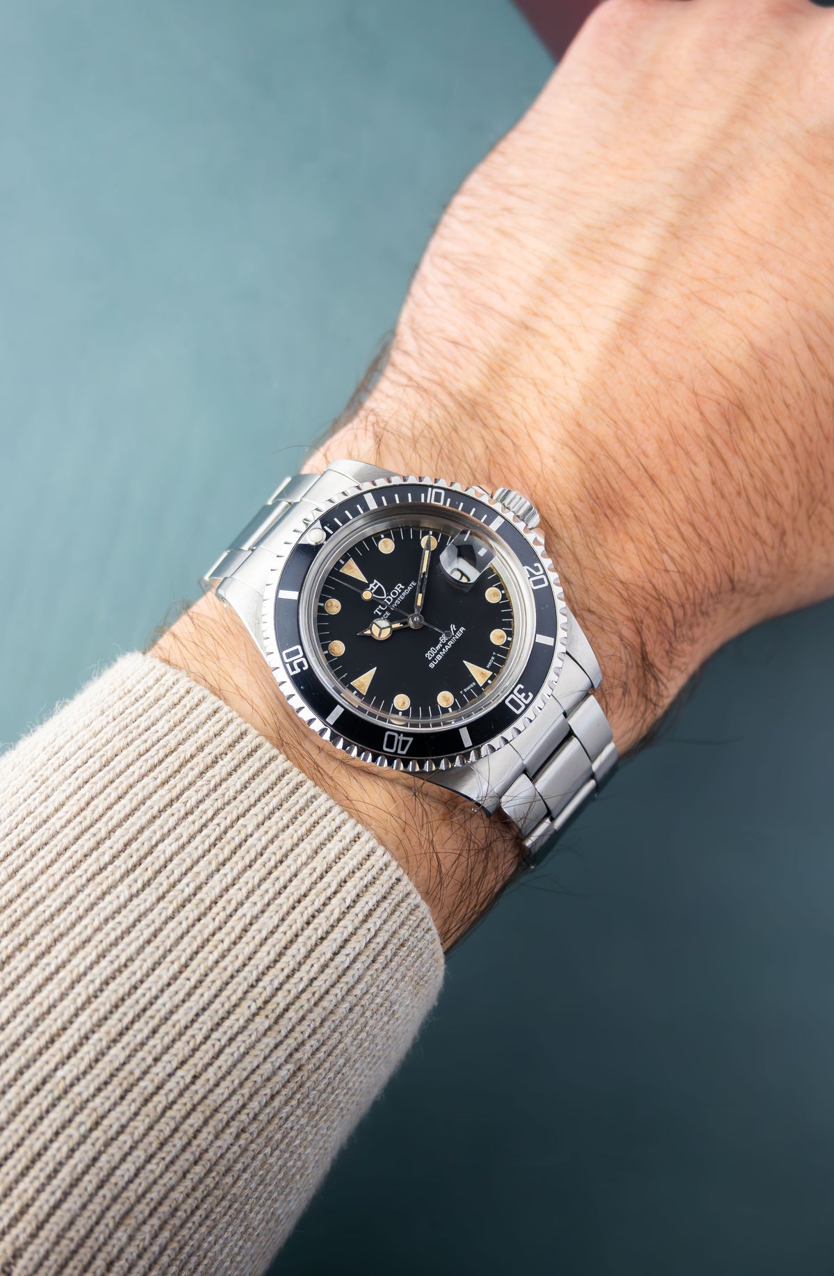 Tudor Submariner 40 Ref.79090 | Oyster Bracelet | 1992 | Black Dial | Patina Hour Marks | Caliber ETA 2824-2