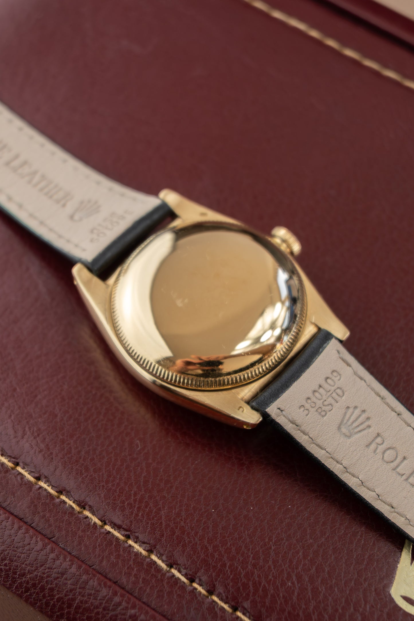Rolex Oyster Perpetual Bubbleback 32 '18K'