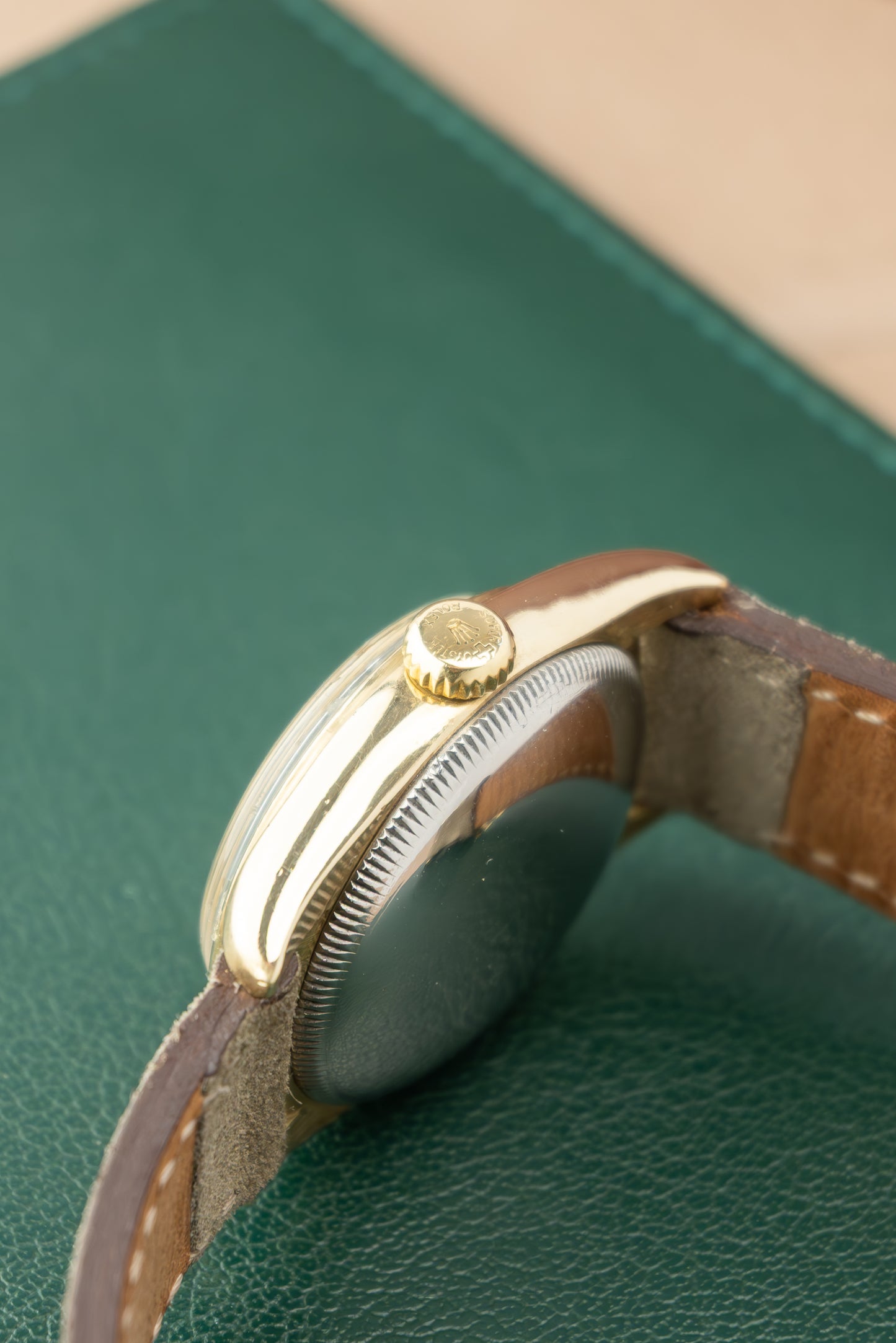 Rolex Oyster Perpetual Bubbleback 32 '18k'
