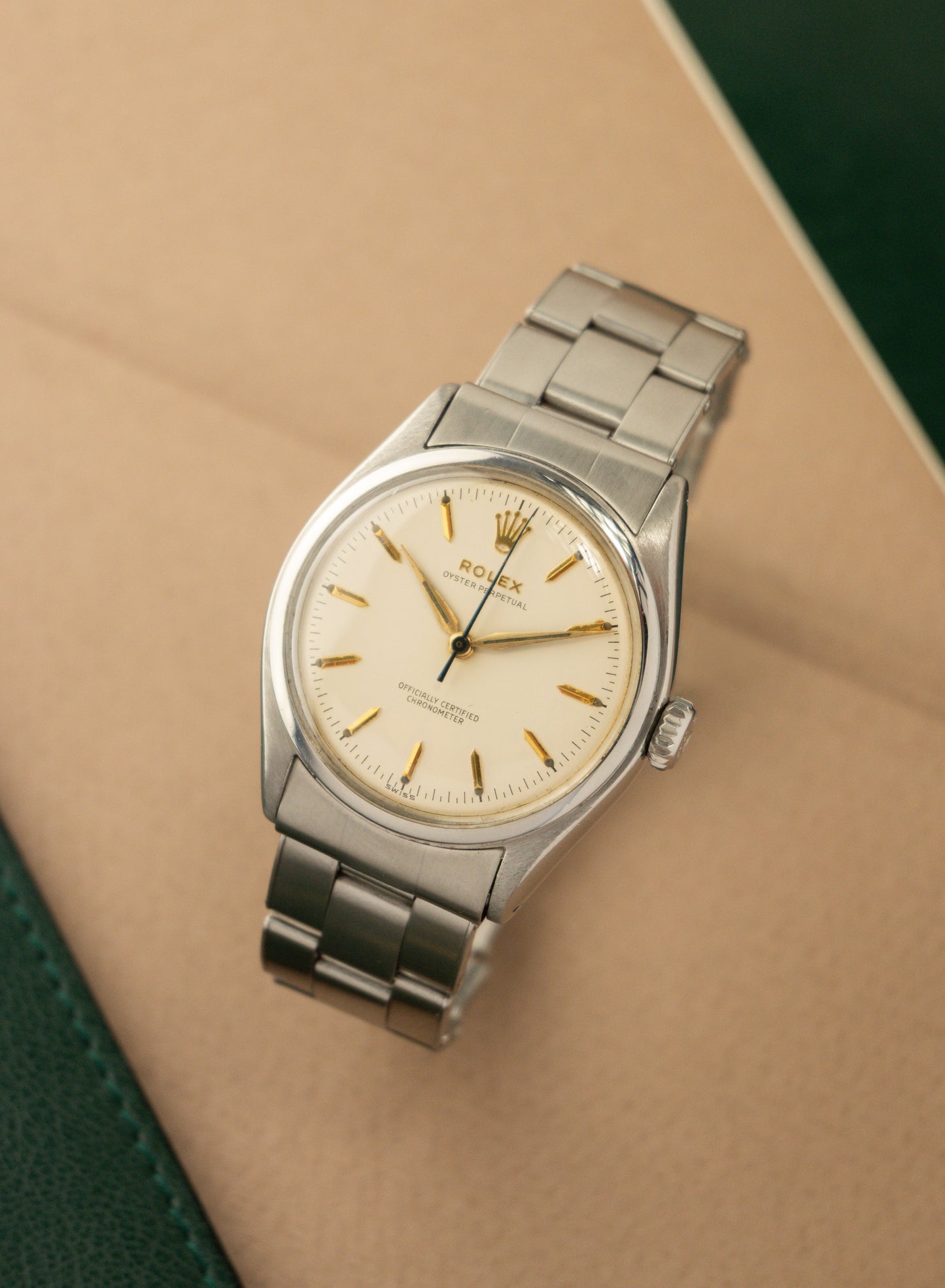 Rolex Big Semi Bubbleback Ref. 6084 | Non Screw Down Crown | Ovettone