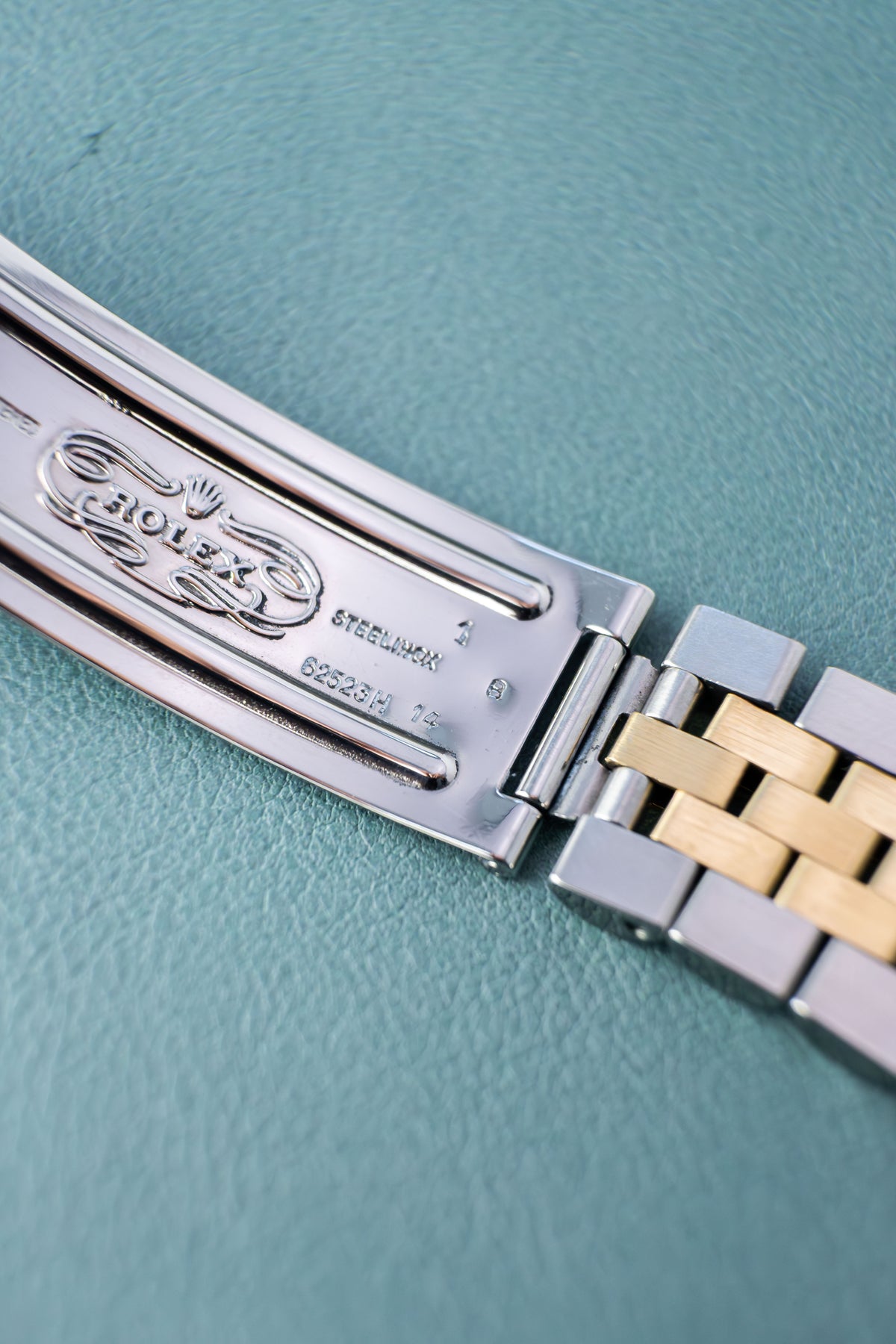 Rolex Datejust 36 Ref.16013 | Jubilee Bracelet | Fluted Bezel | 1978 | Gold Linen Dial | Caliber 3035